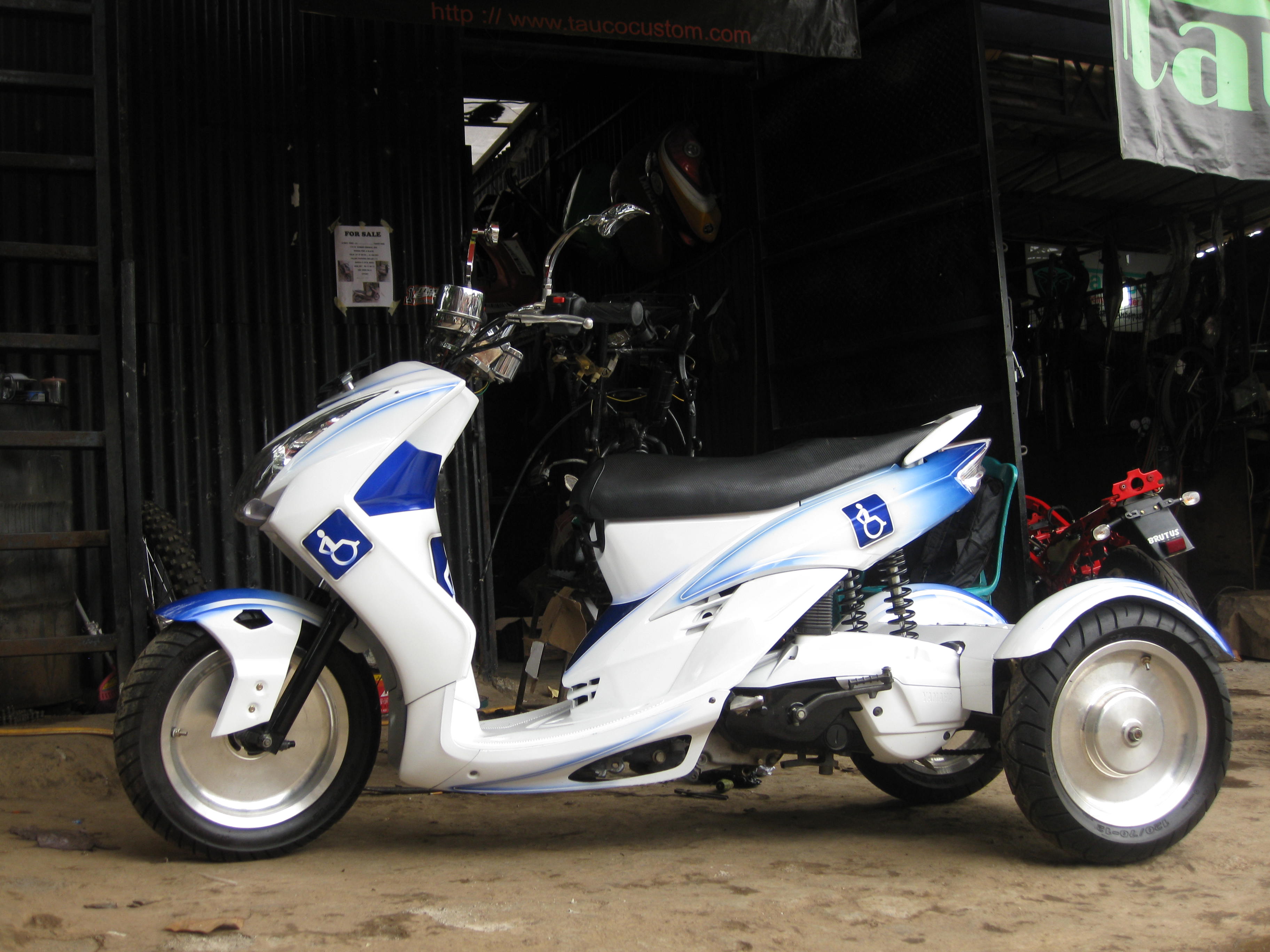 Modifikasi Mio Roda Tiga Modifikasi Motor Kawasaki Honda Yamaha